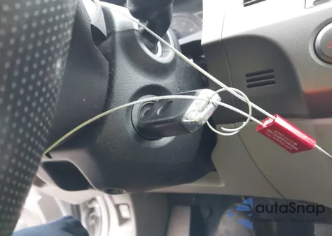 2010 Honda Civic Hybrid z USA, uszkodzony, nr VIN JHMFA3F21AS006606